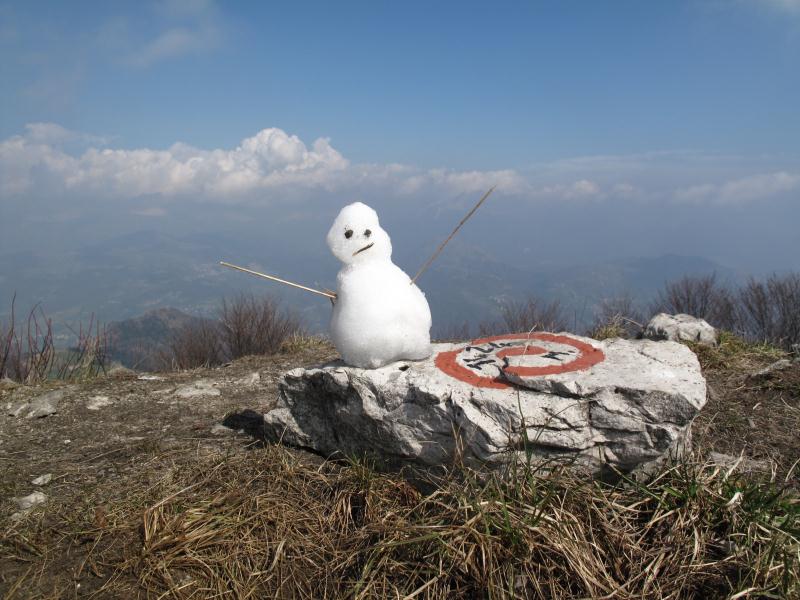Da Catremerio al Pizzo Cerro e al Castello Regina dal Rifugio Lupi di Brembilla