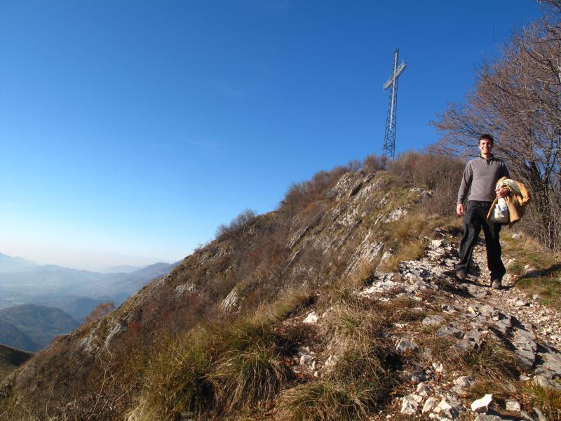 Monte Canto Alto dalla contrada Ripa di Poscante - Zogno (BG)