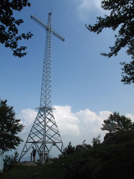 Da Sant'Antonio Abbandonato al Monte Zucco passando dal Rifugio G.E.S.P.